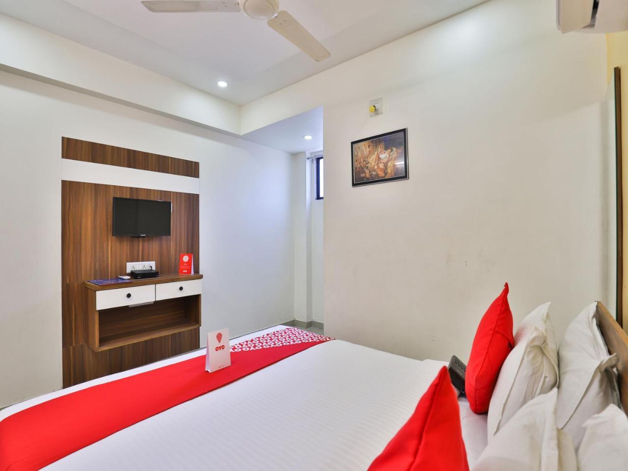 Hotel Oyo 15417 Red Rose Watuwa Exteriér fotografie